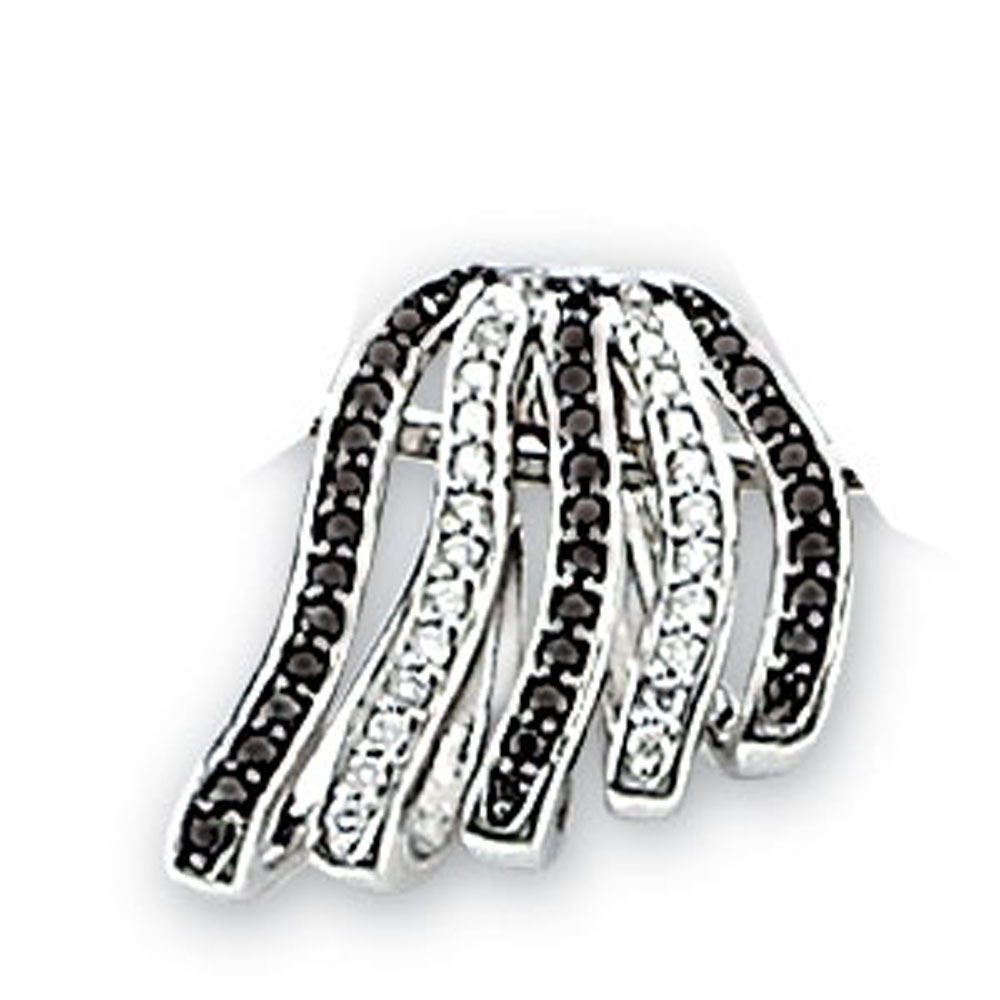 Pendentif or gris 750/1000e  et diamant (0,29 carat)